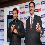 Actor_Suriya_and_Mr._Gurdeep_Singh_COO_Aircel_Limited