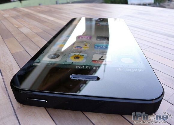 Assembled iPhone 5's pictures leak, claims to be genuine 4 iPhone-5-Leak-2