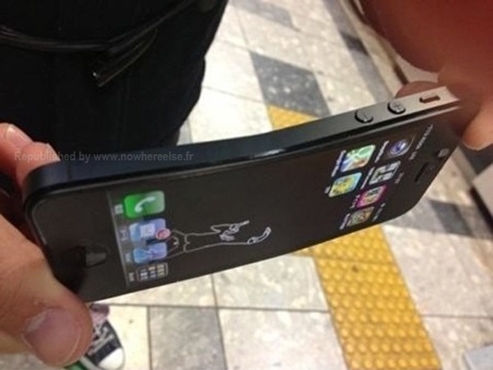 iPhone-5-Bendy-Frame-2