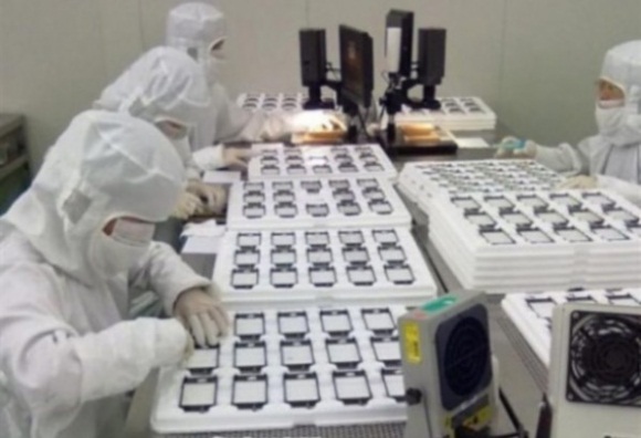 iphone-5-production-picture