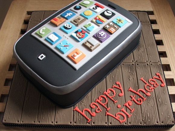 iphone-cake