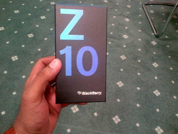 BB-Z10-Retail-Box