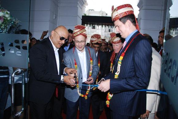 BlackBerry opens up India’s first Premium Store 2 bb-store-launch-2