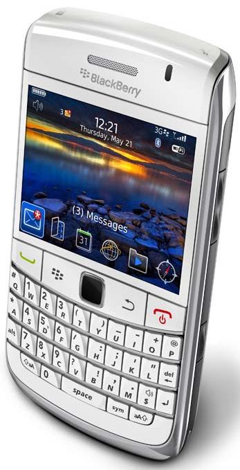 White BlackBerry Bold 9700 in India 2 blackberry-bold-9700-white