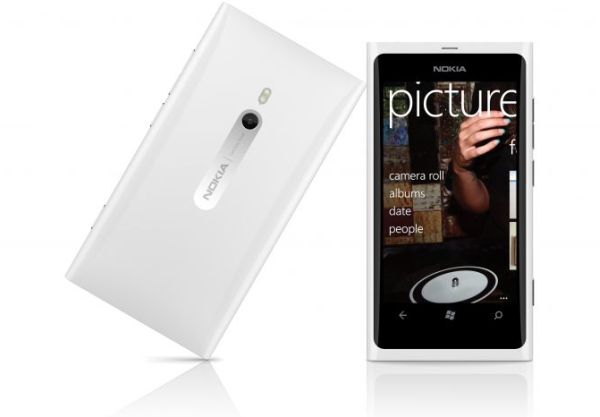 Lumia-800-white-2  