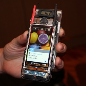 Phone Screen Solar Panels prototype developed. Good Bye Chargers! 1 Phone-Screen-Solar-Charger