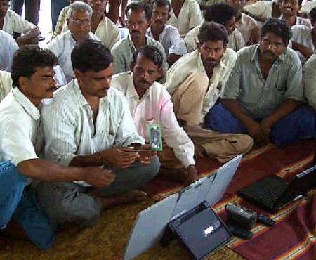 5 lakh villages to have broadband in the next 18 months : Telecom Ministry 1 internet-broadband-in-village