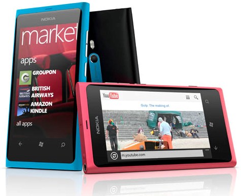 Nokia-Lumia-800-1