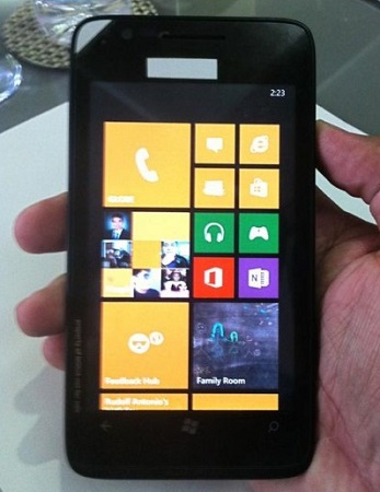 Nokia-Proto-Juggernaut-WP8