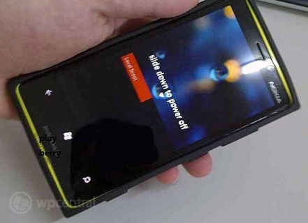 Nokia-WP8-Prototype-2