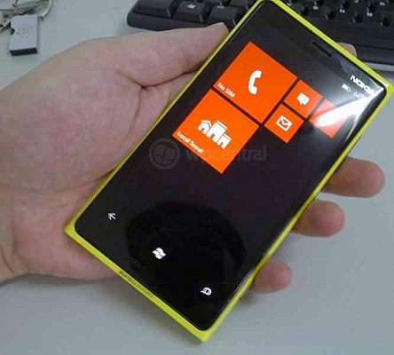 Nokia-WP8-prototype