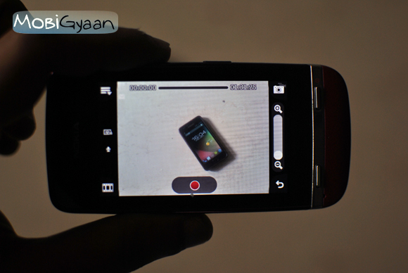 Review: Nokia Asha 311 14 camera-app