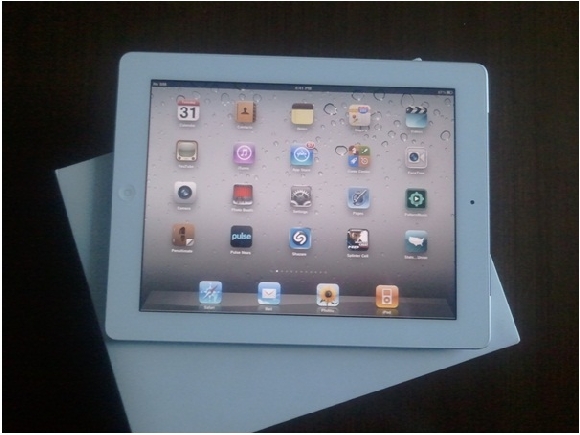 iPad 2 Review: Hands on with Apple's Next Generation Tablet 1 ipad-2-review-1