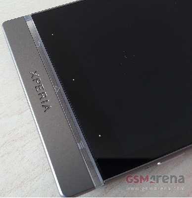 Sony-Xperia-SL-Leak-3