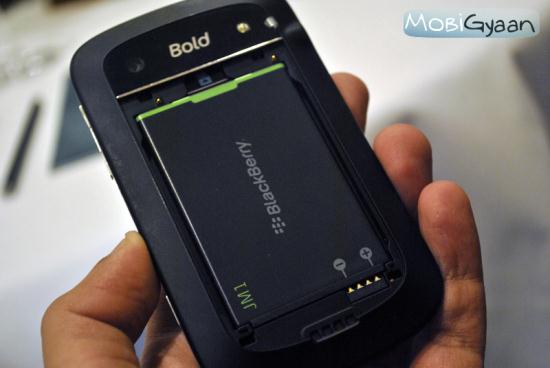 BlackBerry Bold 9900 : Hands-on Pics 4 4 550