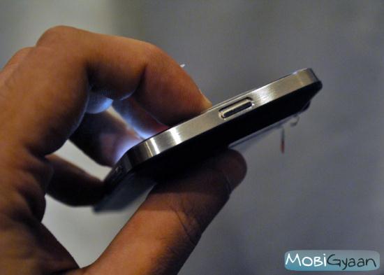 BlackBerry Bold 9900 : Hands-on Pics 6 6 550