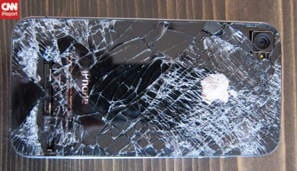 iphone 4 sky dive crash