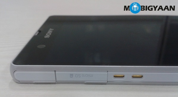 Sony-Xperia-Z-MicroSD-Slot