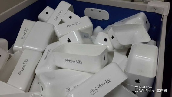 iPhone-5C-packing