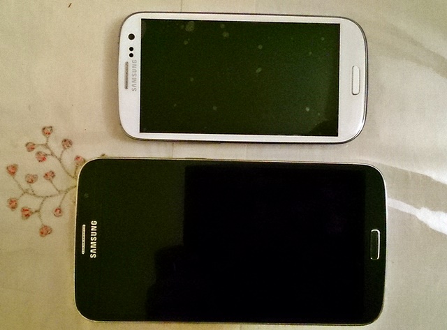 Samsung Galaxy Y Mega 6.3 1