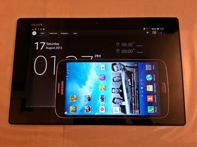 Samsung Galaxy Y Mega 6.3 4