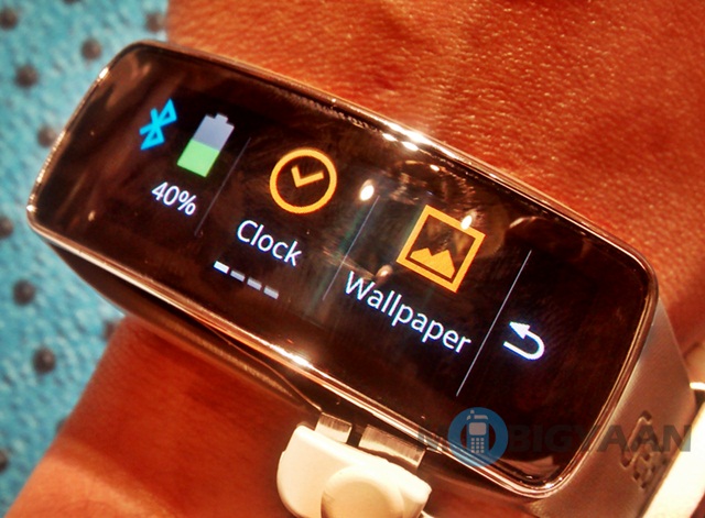 Samsung Gear Fit (4)