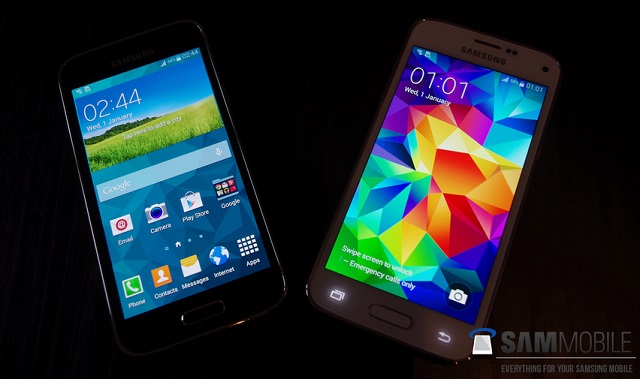 Pictures-of-the-Samsung-Galaxy-S5-mini-some-with-the-Samsung-Galaxy-S5