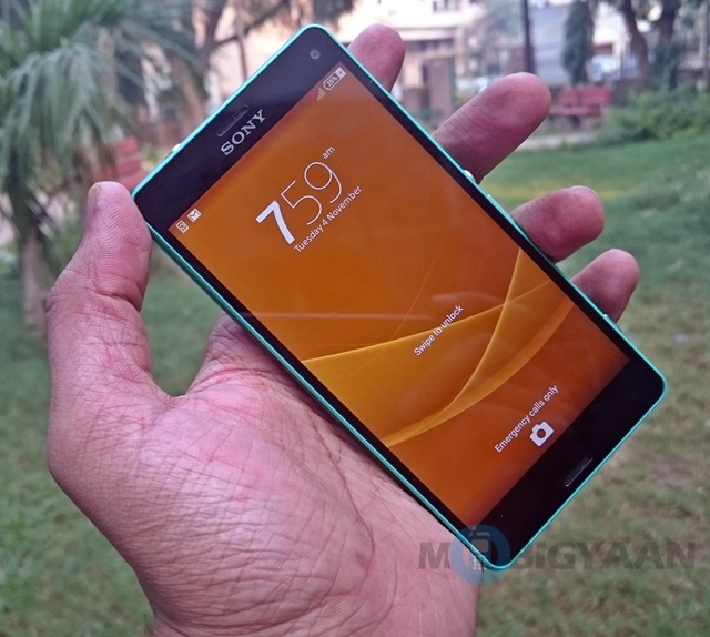 Sony Xperia Z3 Compact (3)