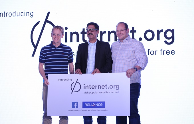 Reliance Communications and Facebook Join hands to bring free Data services in India