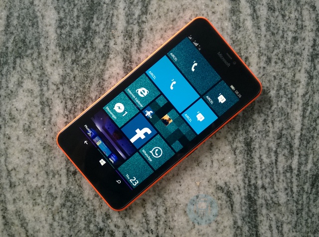 Microsoft Lumia 640 XL Dual SIM Review 1