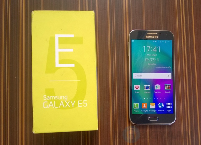 Samsung Galaxy E5 Review 13