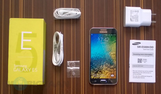 Samsung Galaxy E5 Review 4
