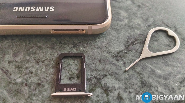 Samsung Galaxy A5 (2016) Review 9 Samsung-Galaxy-A5-2016-review-SIM-2-tray