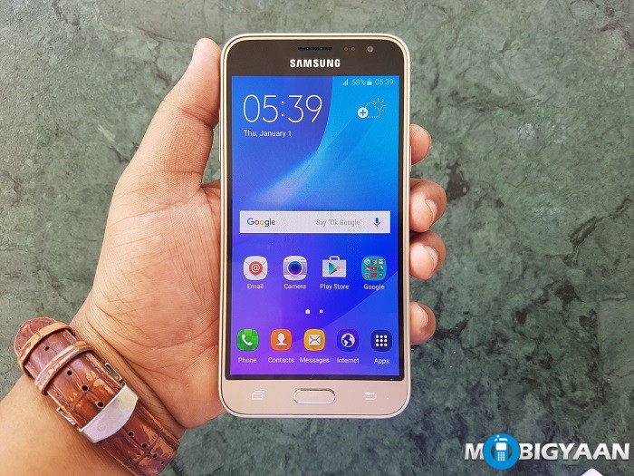 Samsung Galaxy J3 (2021) Hands-on Images