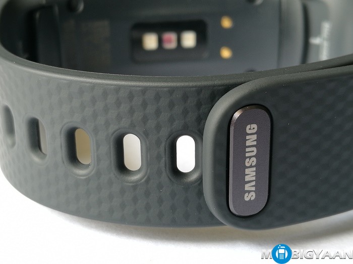 Samsung Gear Fit2 - Hands-on Images