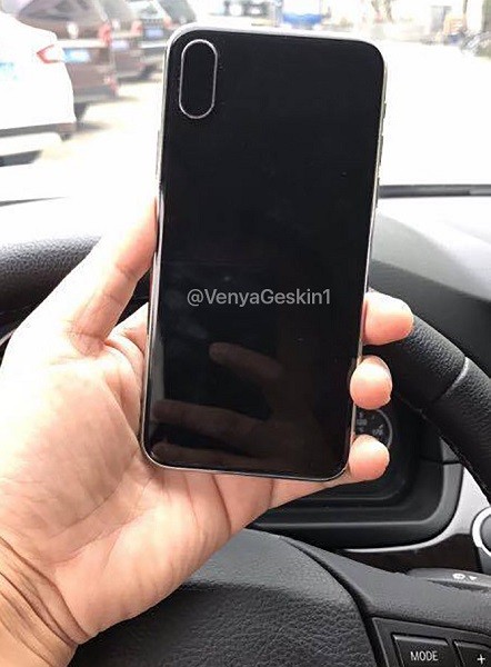 iPhone 8 dummy leaked 1