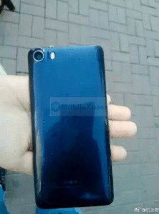 Alleged Xiaomi Redmi 5 Live Images Appear Online 6