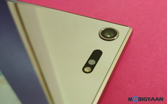 Sony Xperia XZ Premium Hands on Review Images 10