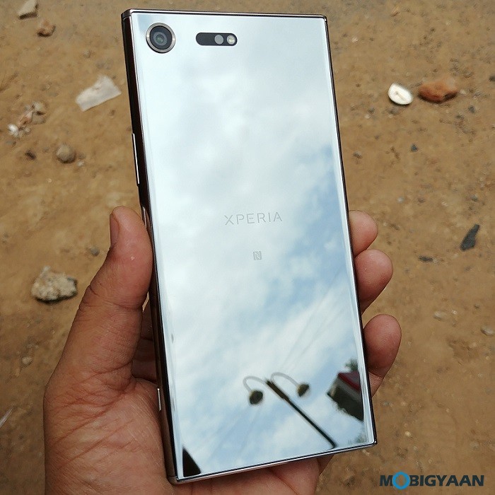 Sony Xperia XZ Premium Hands on Review Images 6 1