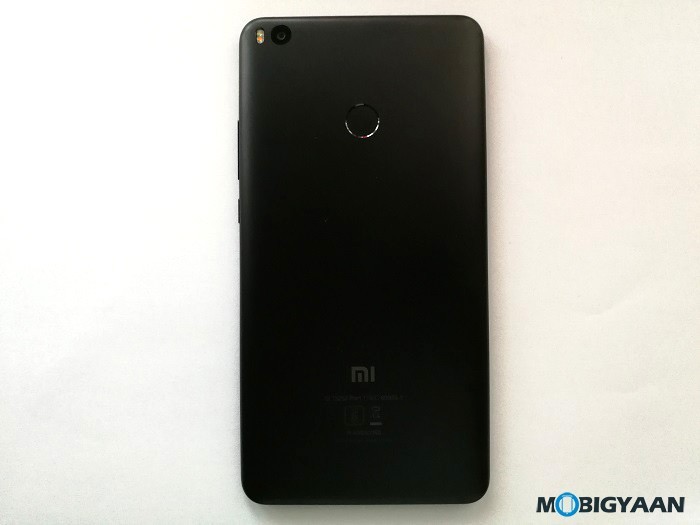 Xiaomi Mi Max 2 Hands on Review Images Big in size Big in battery 4