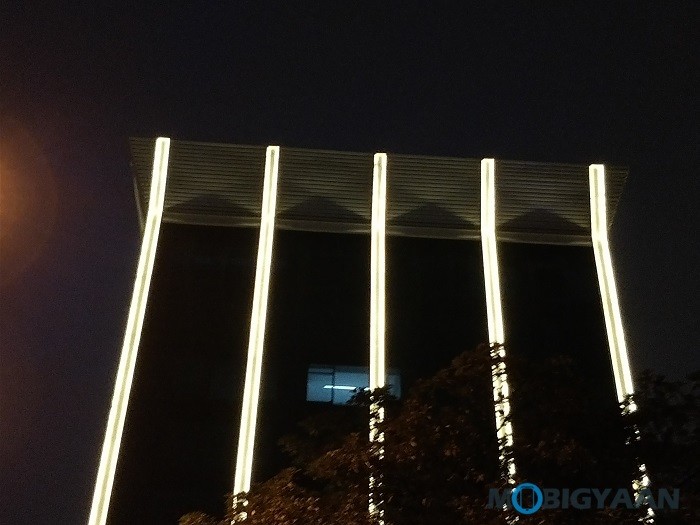 oneplus-5-review-camera-samples-night-8-2x-zoom 