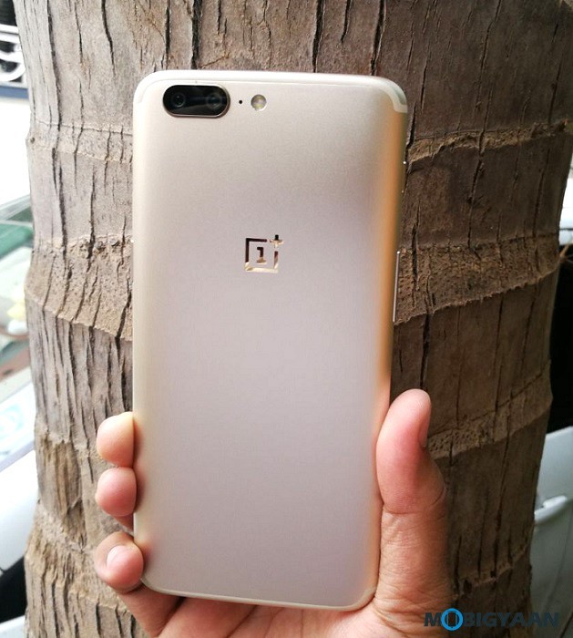 OnePlus-5-Gold-Hands-on-Review-Images-5 
