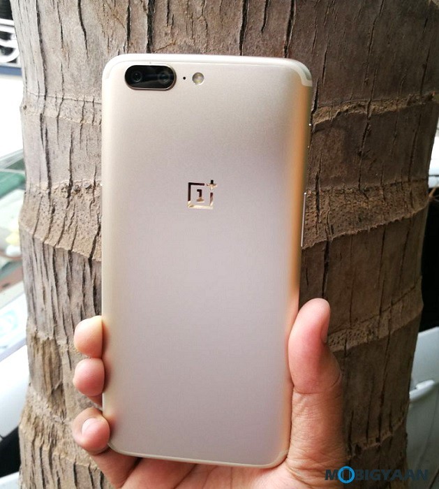 OnePlus 5 Soft Gold Limited Edition unveiled, goes on sale in India tomorrow 3 OnePlus 5 Gold Hands on Review Images 5