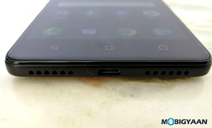 Lenovo K8 Plus Hands on Images Review 2