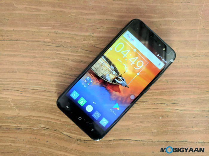 iVoomi Me 3S Hands on Images Review 8