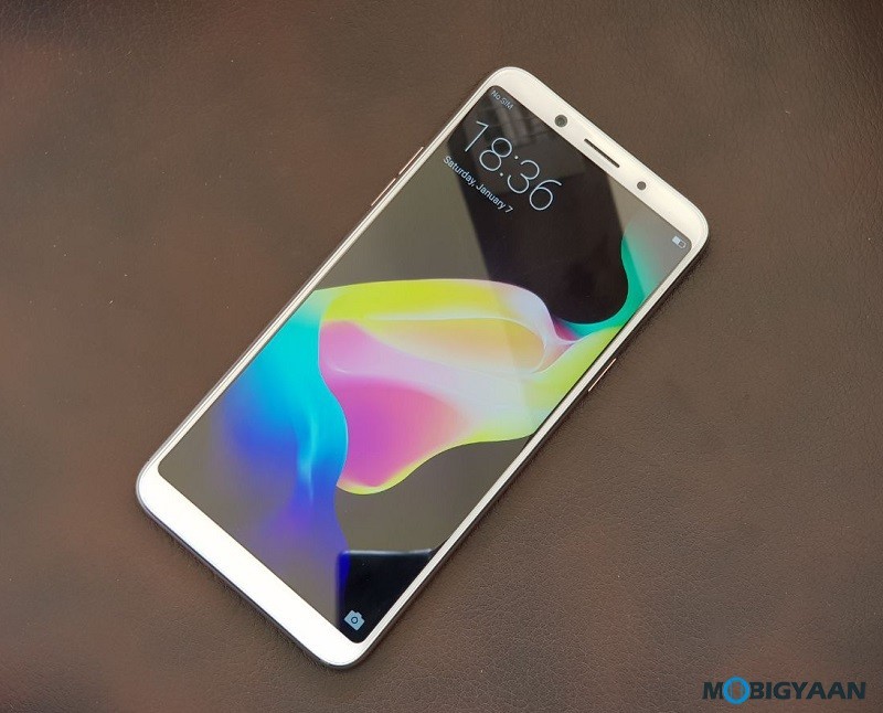 OPPO F5 Hands on Images 8