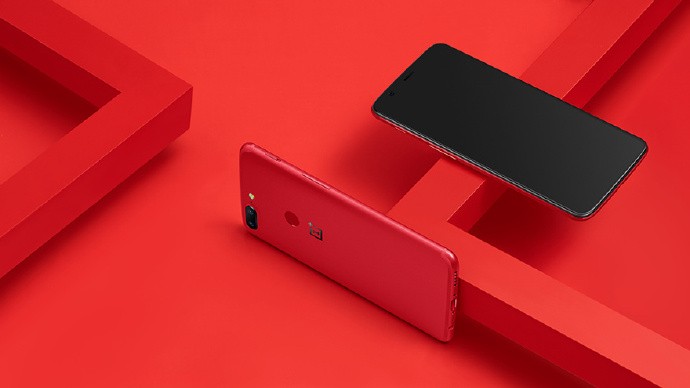 OnePlus 5T Lava Red color variant