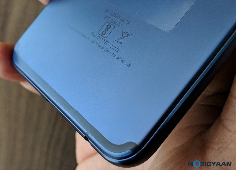 Honor View 10 Hands on Review Images 7