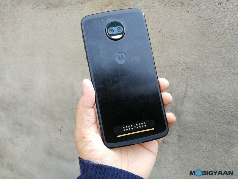 Motorola Moto Z2 Force Hands on Review Images 6