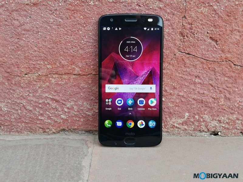 Motorola Moto Z2 Force Hands on Review Images 8